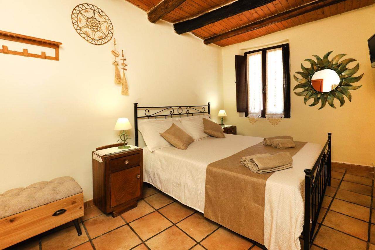 Bed and Breakfast La favola antica Castelsardo Esterno foto